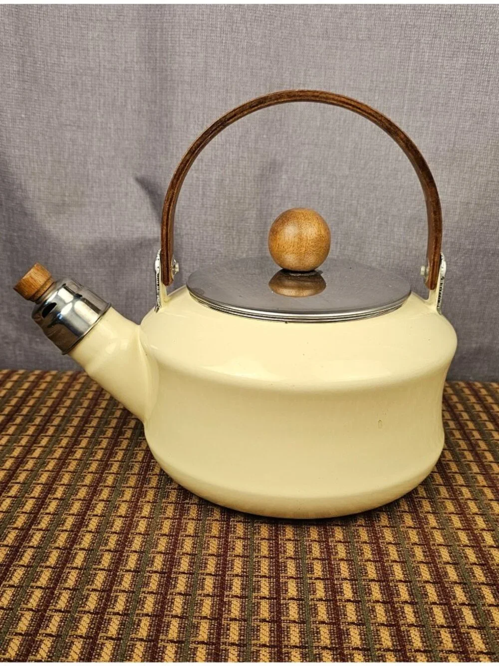 Vintage 1983 Monaco Collection Enamel Teapot With Wood Handle & Lid Knob Cream &